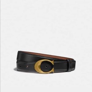 Brand NEW Women’s Coach Black Leather Belt.